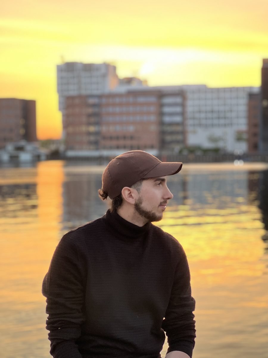 Lucio Uda ved Københavns havnefront – Kropsro dækker det meste af København med hjemmemassage